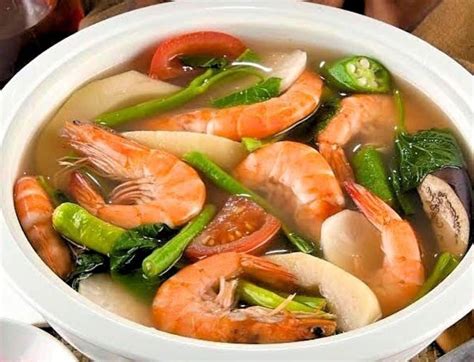  Sinigang na Hipon! Kokkaileva ja Hapoinen Kanikeitto Filipinoista